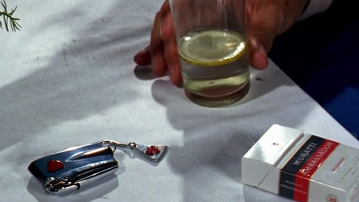 FREGATI DALLE MURATTI E DALLE MARLBORO