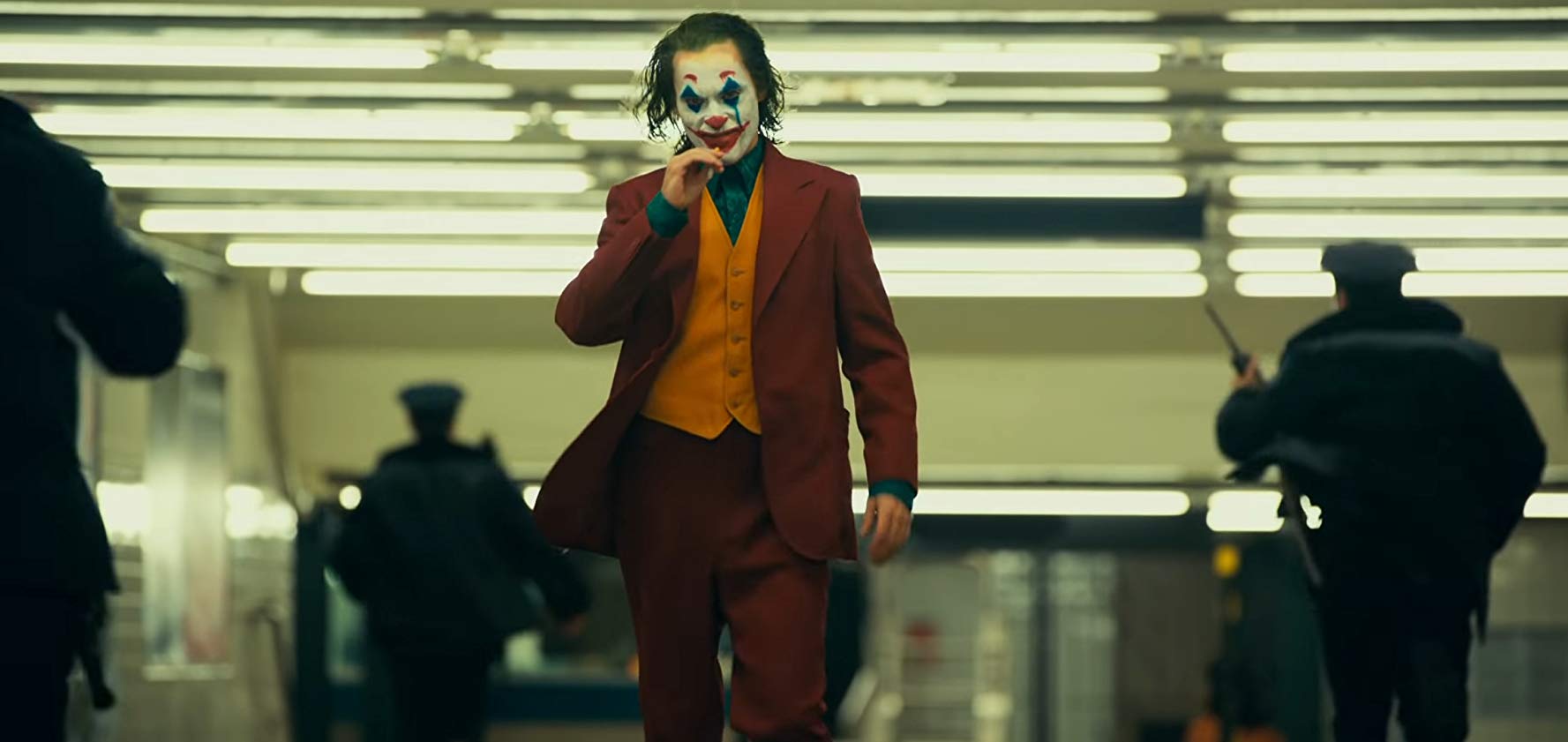 QUEL BIMBOMINCHIA DI BRUCE WAYNE
