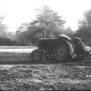 fordson_major_il_villaggio_dei_dannati9921.jpg